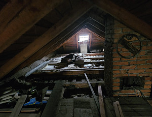 Zateplení stropu a půdní vestavby bytu pomocí foukané izolace